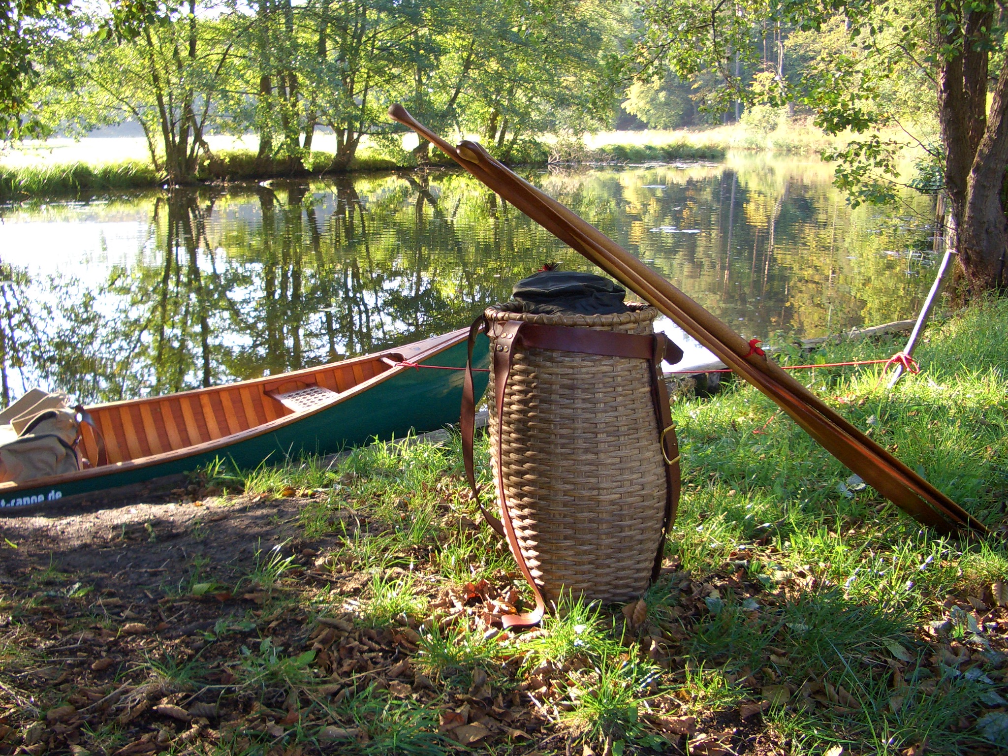 Absolut Canoe Shop